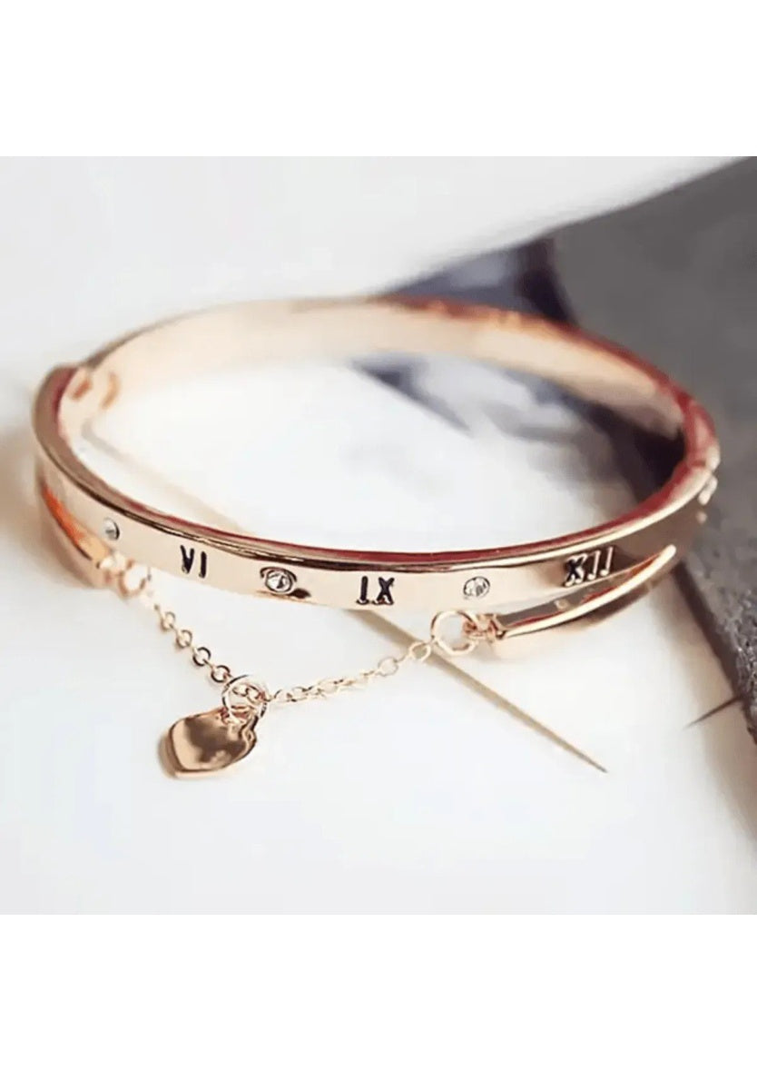 TheVinelndia Roman Numerals Heart Pendant Charm Bangle Bracelet | Image 2