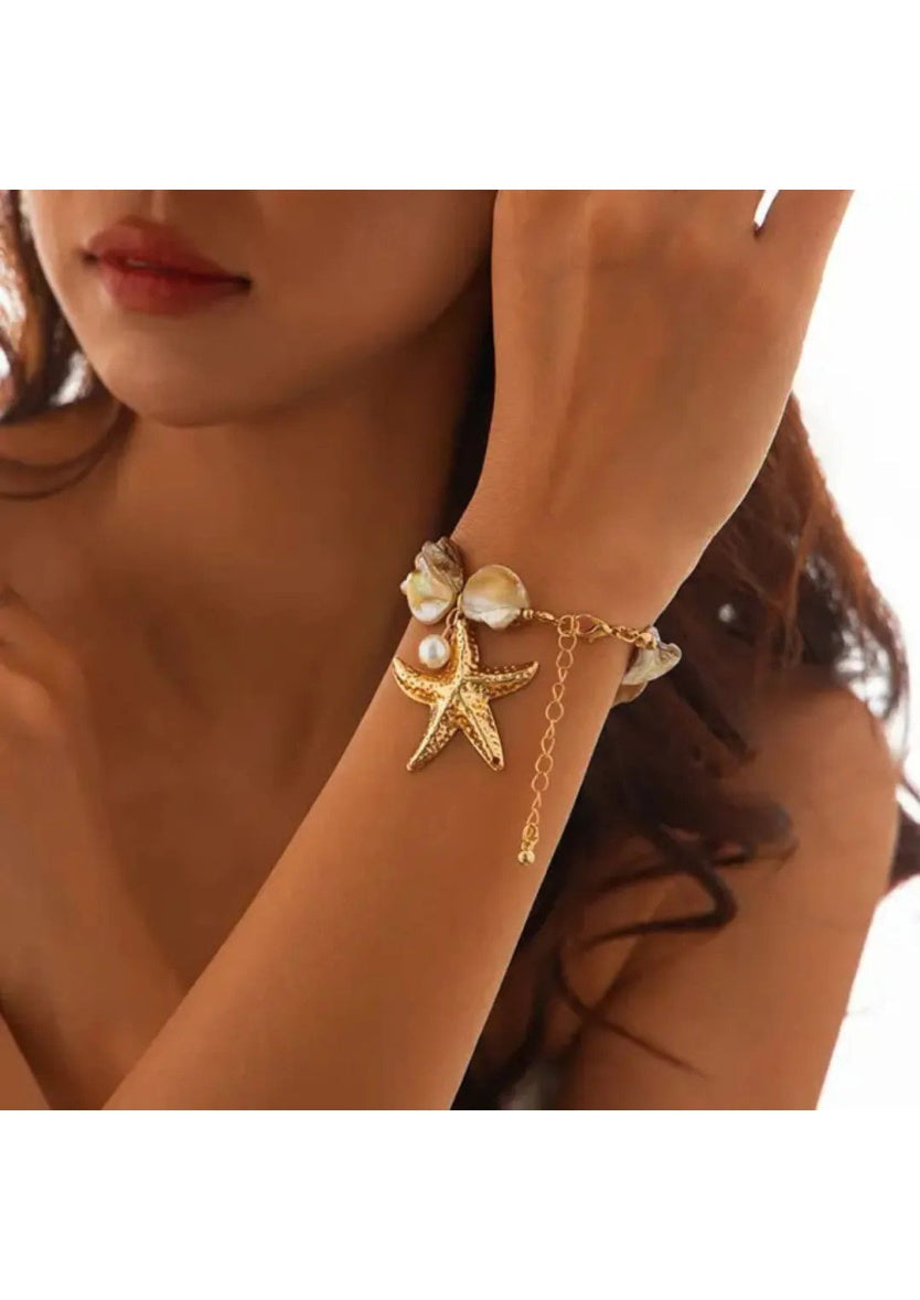 Ocean Elements Starfish & Shell Design Bracelet | Image 1