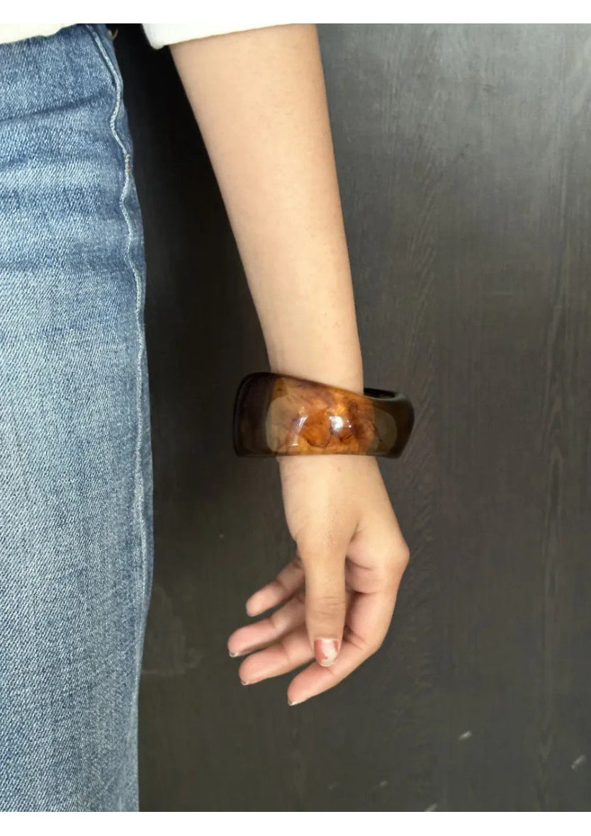 Premium Amber-Swirl Acrylic Anti-Tarnish Bold Statement Cuff Bangle Bracelet | Image 2