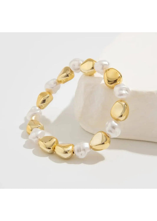 Pearl and Gold Beaded Bracelet | Image 1