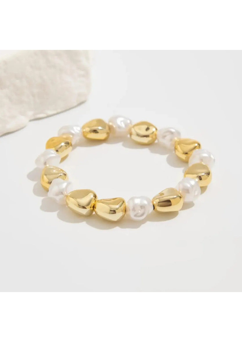 Pearl and Gold Beaded Bracelet | Image 3