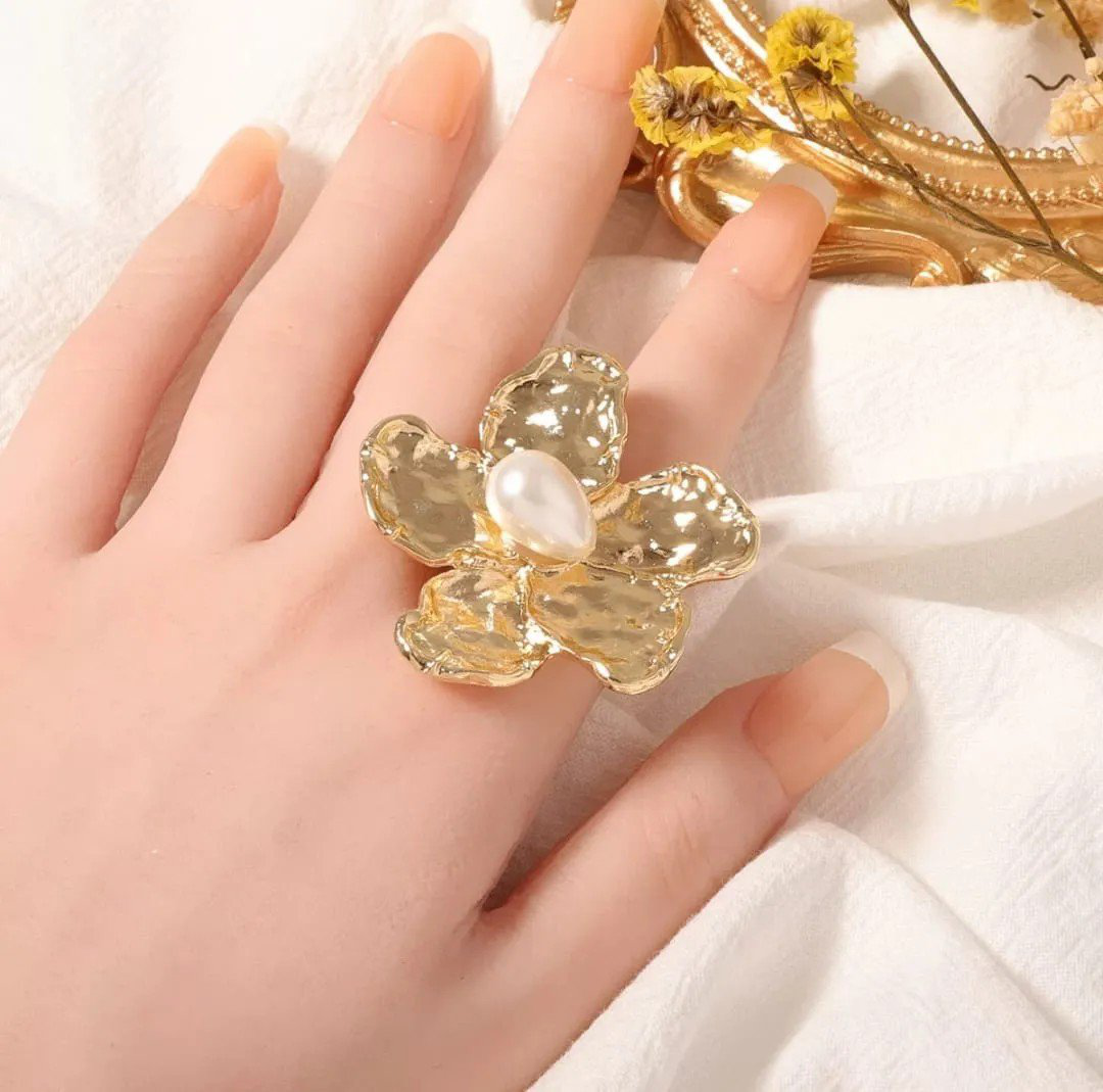 Pearl Gold-Plated Flower Ring | PSE-M1036