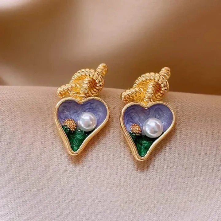 White Pearl Inlay Flower Gold Stud Earrings | AUREX Korean-Inspired Earrings PSE-M1084 PSE-M1084_02.jpeg