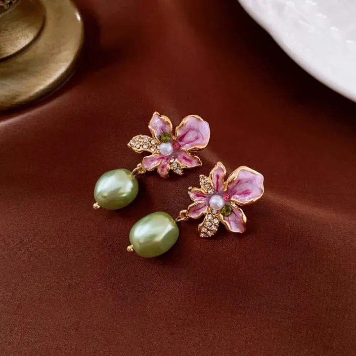 Faux Pearl Flower Stud Earrings PSE-M1093 PSE-M1093_02.jpeg