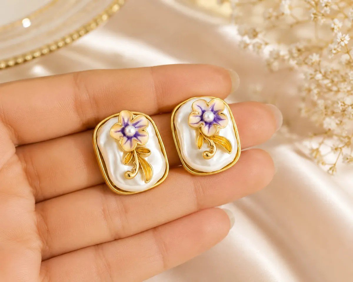Floral Pearl Unique Luxurious Sophisticated Stud Earrings | AUREX Korean-Inspired Earrings PSE-M1437 PSE-M1437_03.jpeg