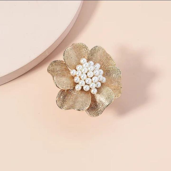 Elegant Pearl Flower Ring | PSE-M392