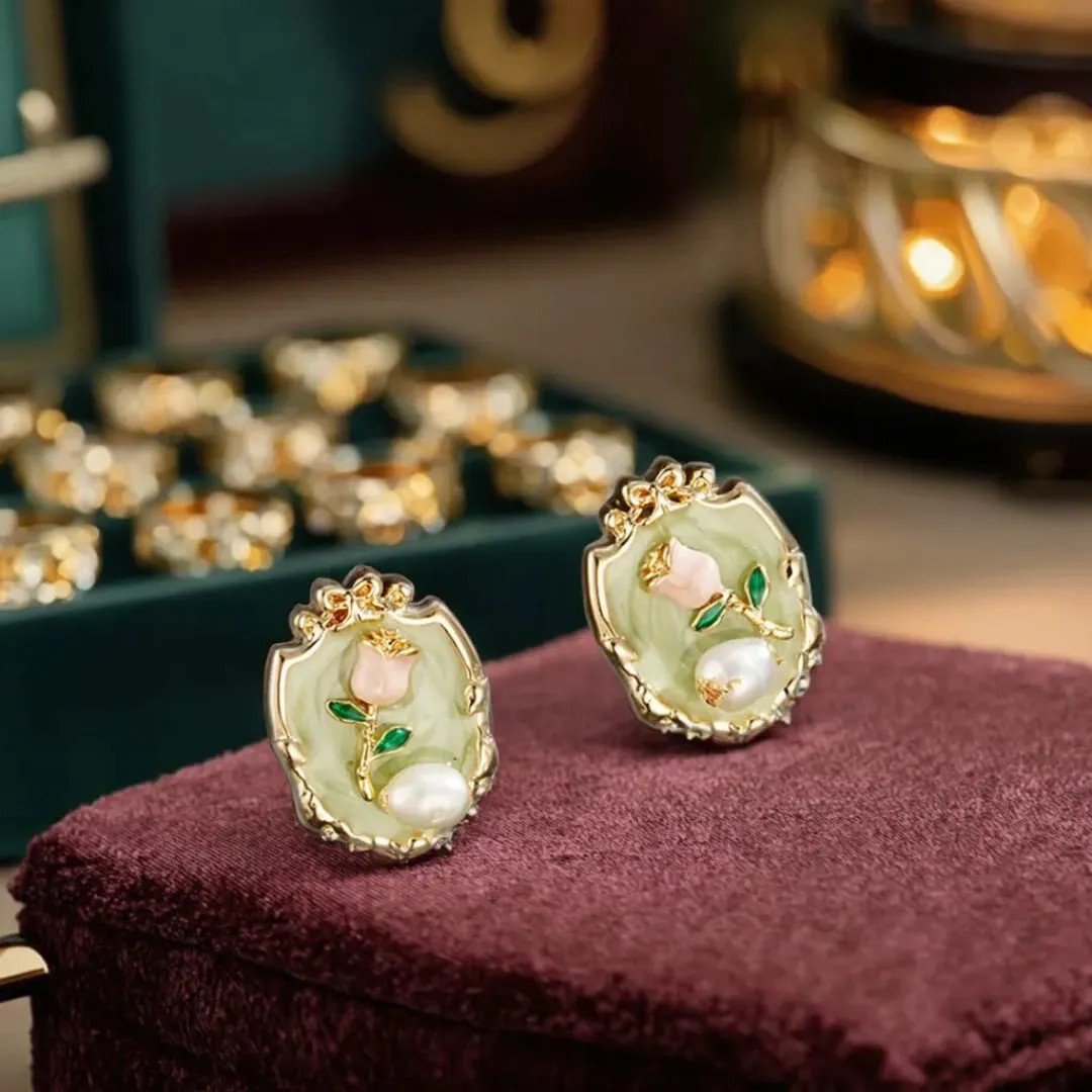 Green Oil Painting Inspired Pearl Flower Earrings PSE-M656 PSE-M656_03.jpeg