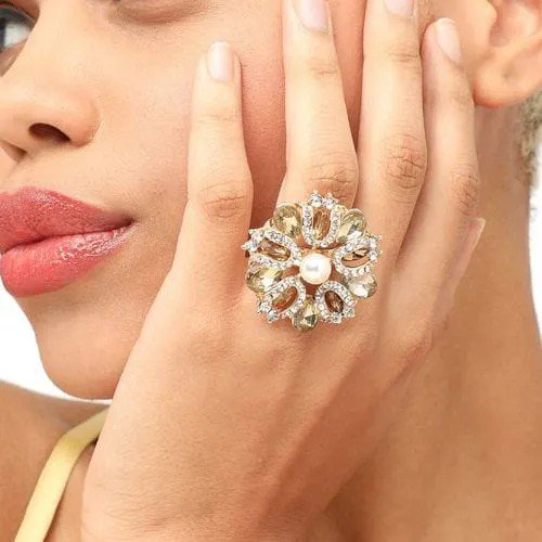 Elegant White Pearl Crystal Flower Ring | PSE-M878