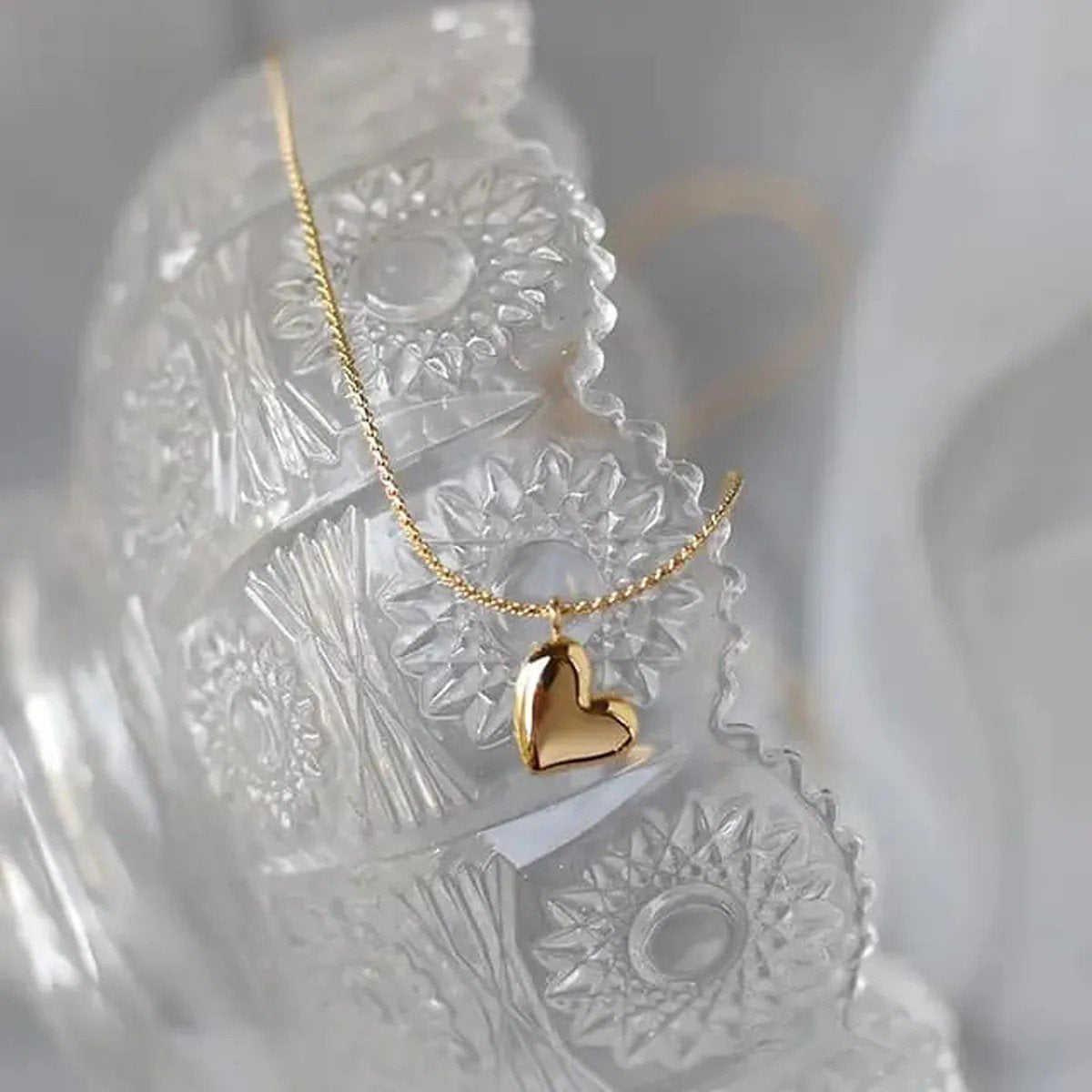 Gold Plated Minimal Heart Shaped Pendant Necklace with Chain - view 5