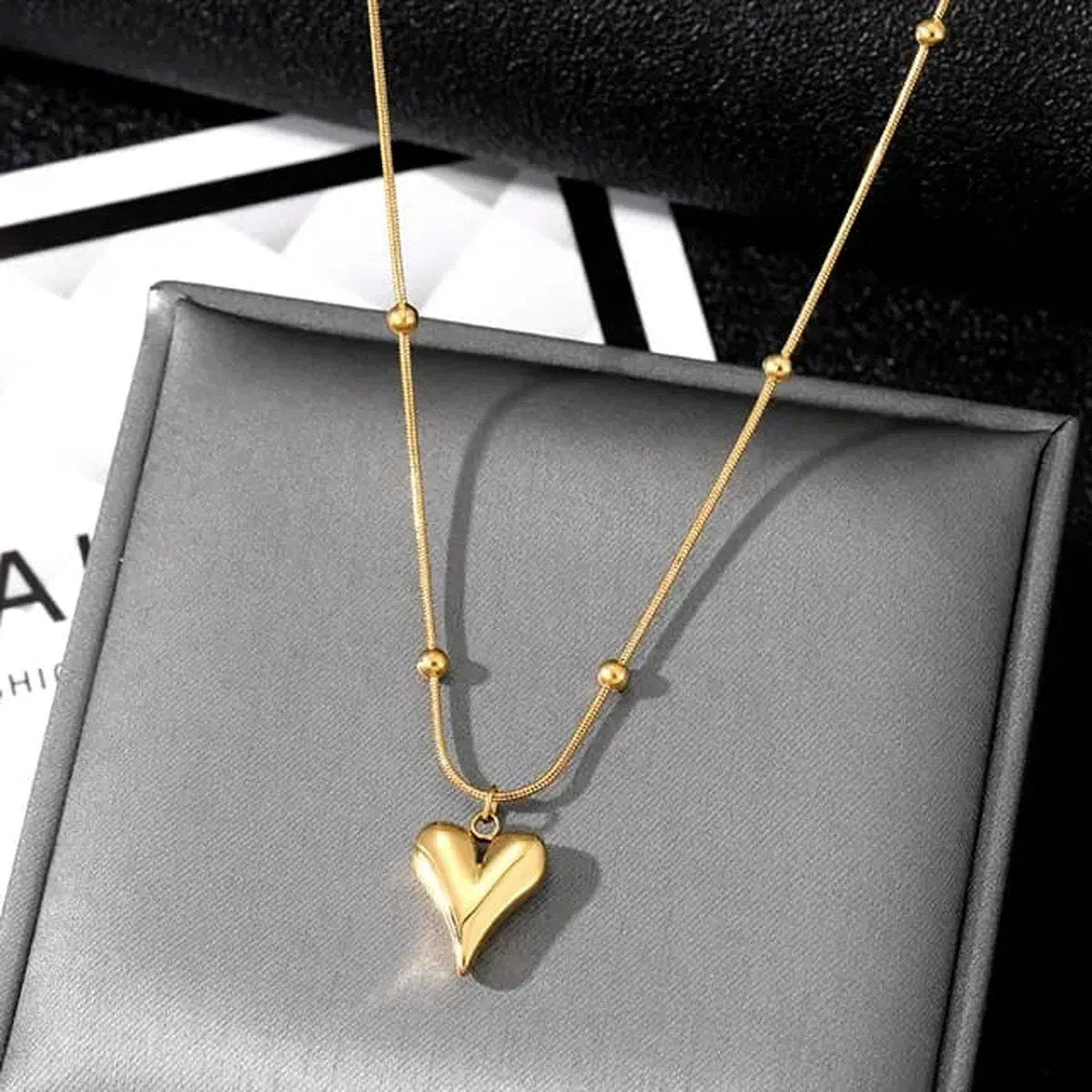 Cute Love Heart Pendant Necklace, Anti Tarnish - view 2