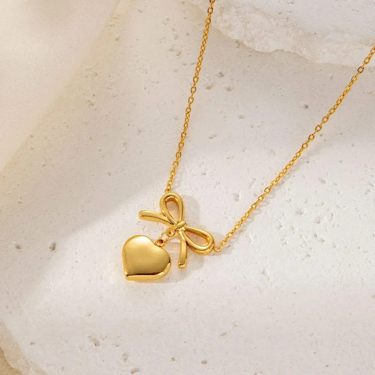 Golden Alloy Korean Heart Bow Shape Pendant Necklace - view 5