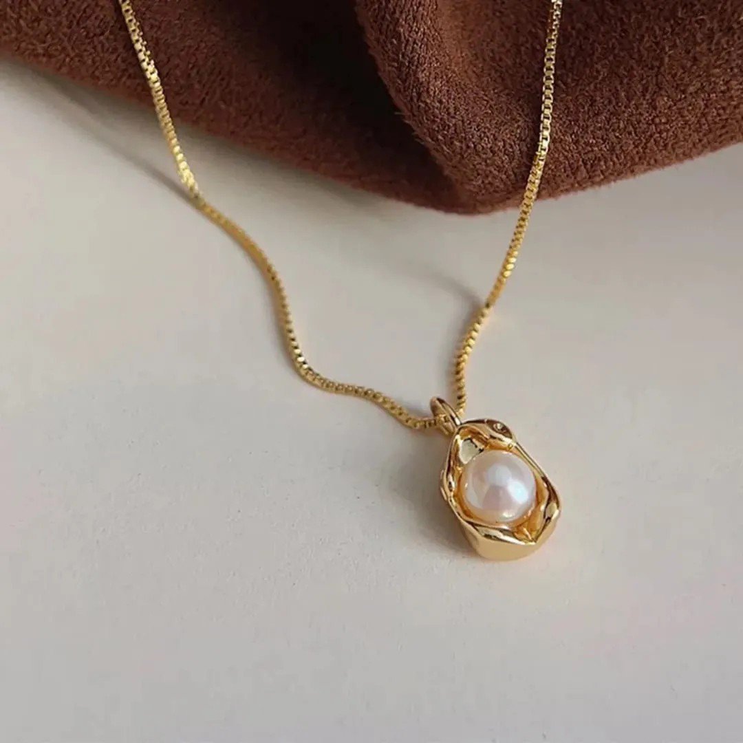 Elegant Pearl Drop Pendant Necklace - view 4