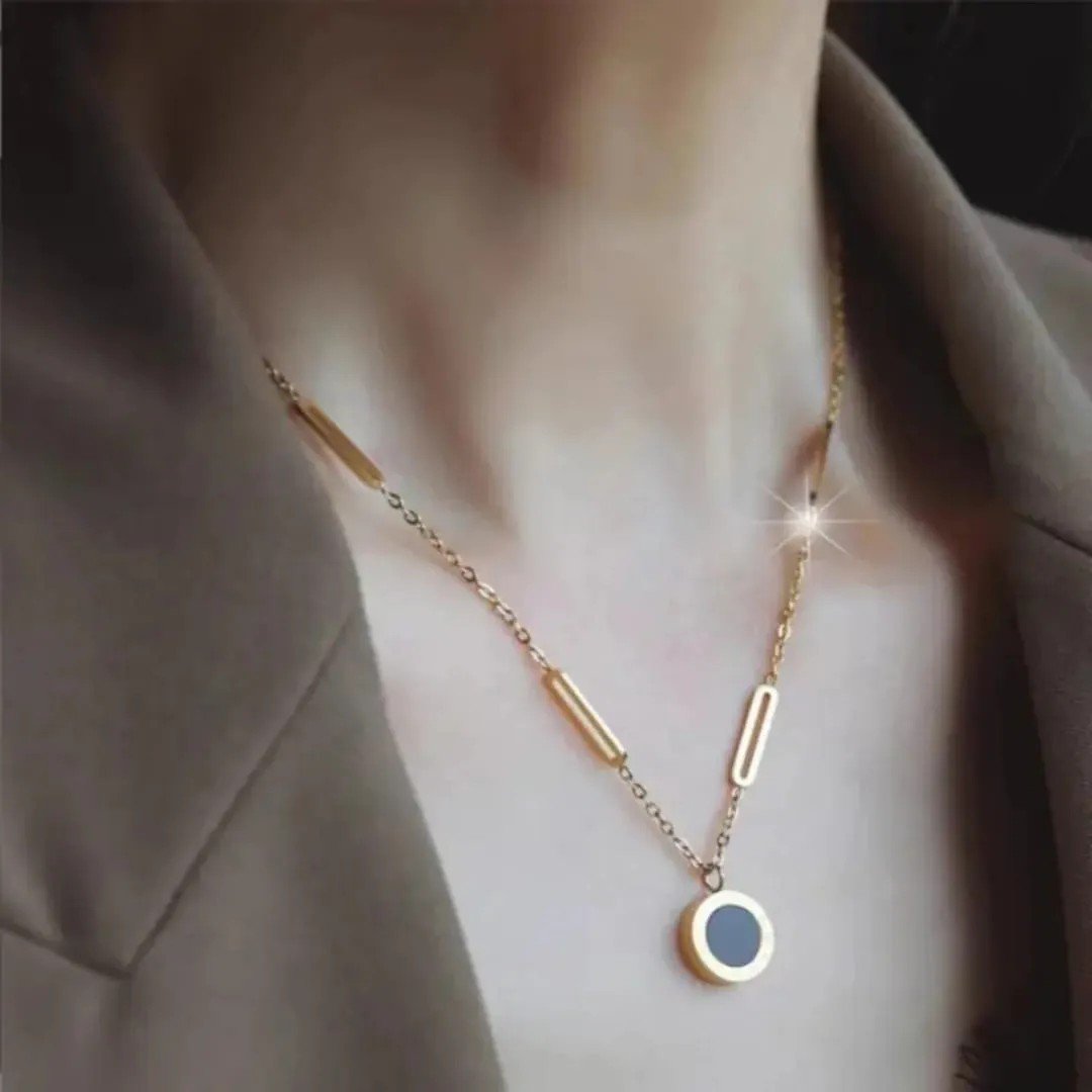 Rose Gold Plated Roman Numerals Dual Side Circular Pendant Necklace