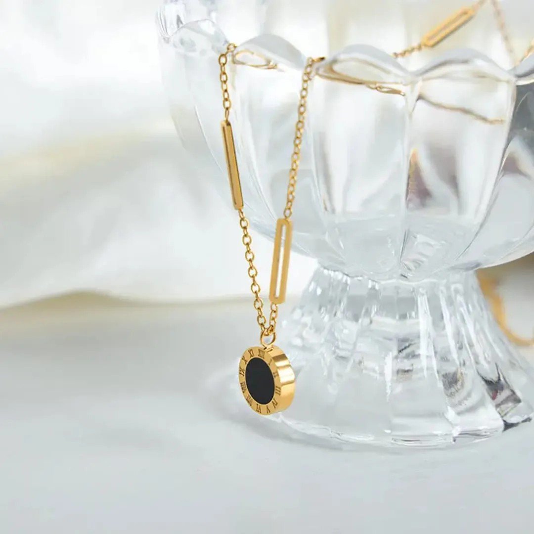 Rose Gold Plated Roman Numerals Dual Side Circular Pendant Necklace